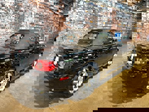 Used 2002 MAZDA MX-5 Miata image 3