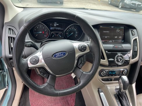Used 2012 Ford Focus SEL image 7