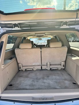 Used 2014 Chevrolet Suburban LTZ image 16