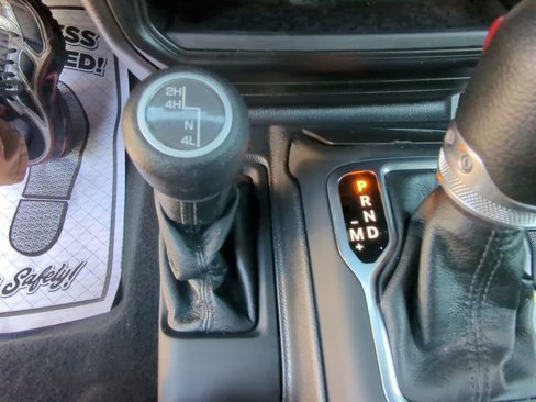 Used 2021 Jeep Wrangler Unlimited Sport image 19
