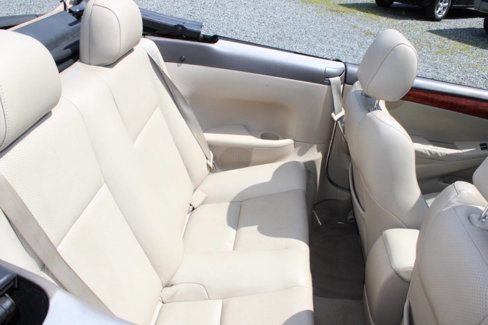Used 2006 Toyota Solara SLE image 25