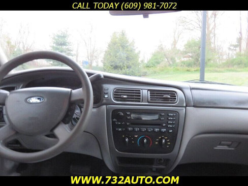 Used 2004 Ford Taurus SES image 19