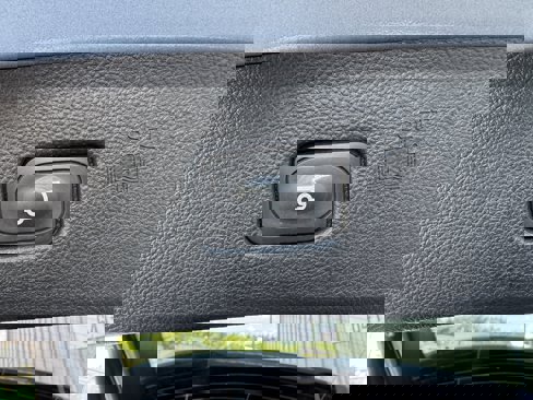Used 2024 Ford Edge Titanium image 33
