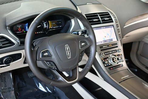 Used 2020 Lincoln MKZ Reserve image 13