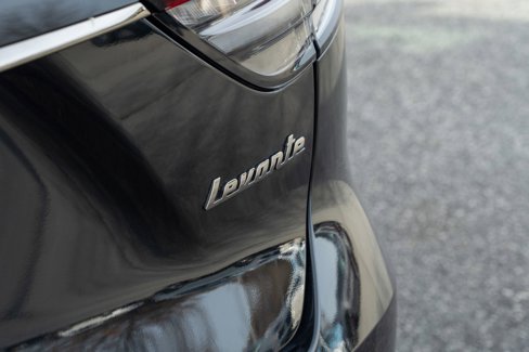 Used 2024 Maserati Levante GT Ultima image 12