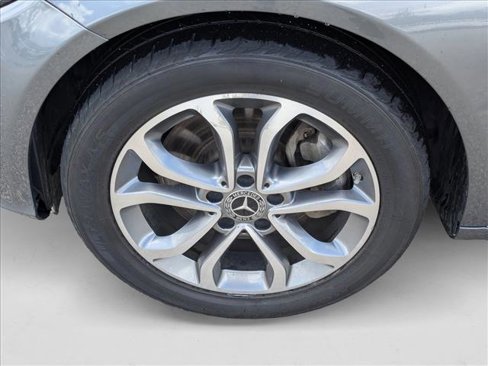 Used 2018 Mercedes-Benz C 300 4MATIC Sedan image 25