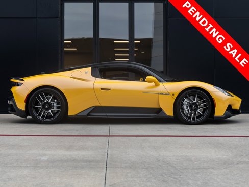 Used 2022 Maserati MC20 Coupe image 11