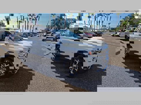 Used 2021 GMC Acadia SLT w/ Preferred Package image 37