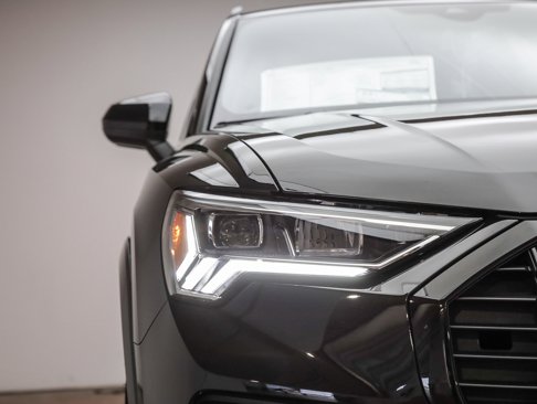 New 2025 Audi Q3 2.0T Premium image 4