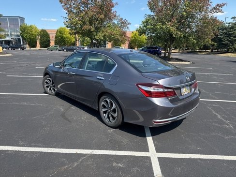 Used 2016 Honda Accord EX-L image 10