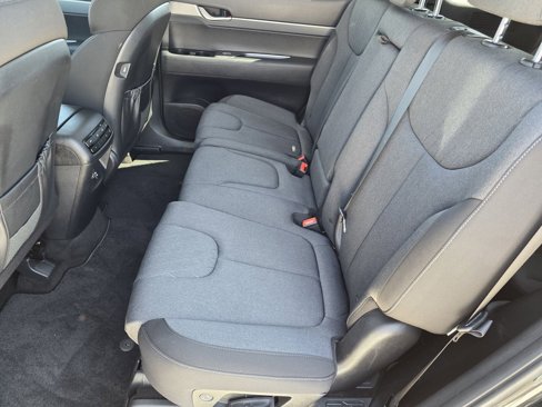 Used 2022 Hyundai Palisade SE w/ Cargo Package image 11