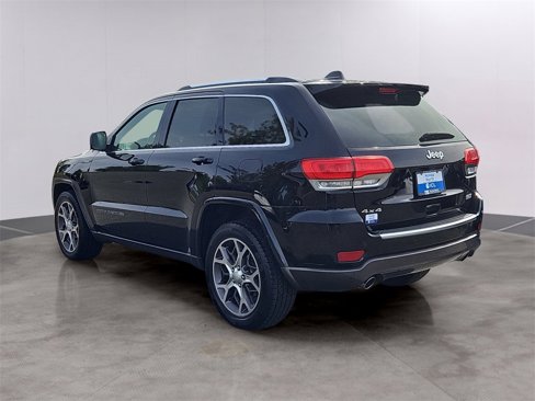 Used 2018 Jeep Grand Cherokee Limited image 6