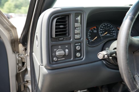 Used 2001 Chevrolet Silverado 2500 LS w/ Off-Road Skid Plate Pkg image 17