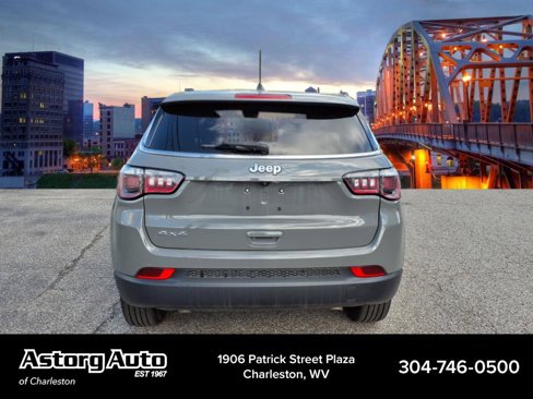 Used 2023 Jeep Compass Sport image 4
