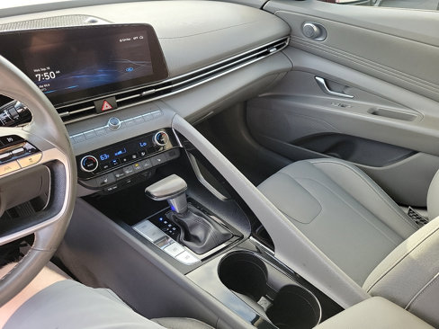 Certified 2023 Hyundai Elantra SEL w/ Convenience Package image 13