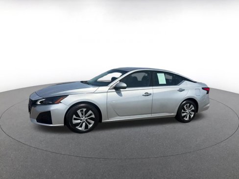 Used 2023 Nissan Altima 2.5 S image 7