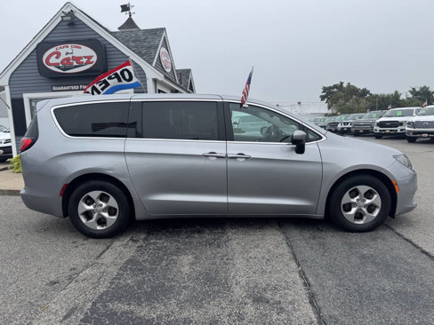 Used 2017 Chrysler Pacifica LX w/ Tire & Wheel Group image 11