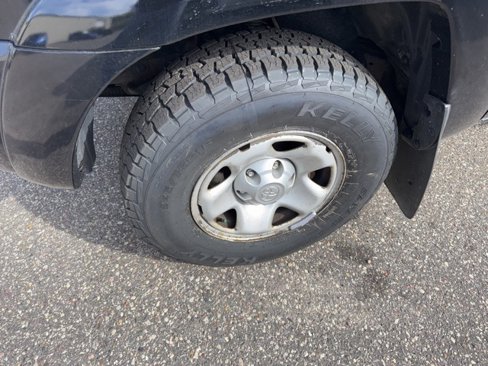 Used 2011 Toyota Tacoma 4x4 Access Cab image 9
