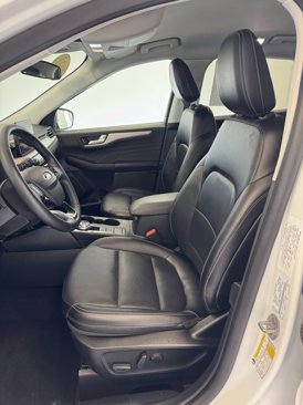 Used 2022 Ford Escape SEL image 4