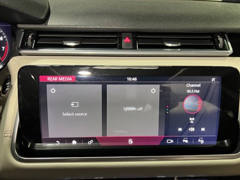 Used 2018 Land Rover Range Rover Velar R-Dynamic HSE image 36