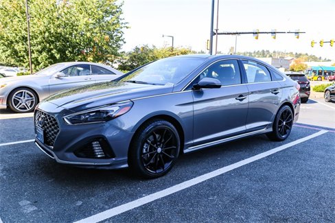 Used 2018 Hyundai Sonata Limited image 2