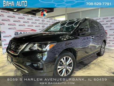 Used 2019 Nissan Pathfinder SV image 1