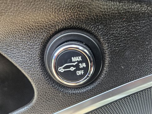 Used 2018 Buick Enclave Avenir w/ LPO, Cargo Package image 22