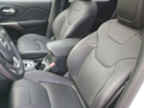 Used 2021 Jeep Cherokee High Altitude image 11