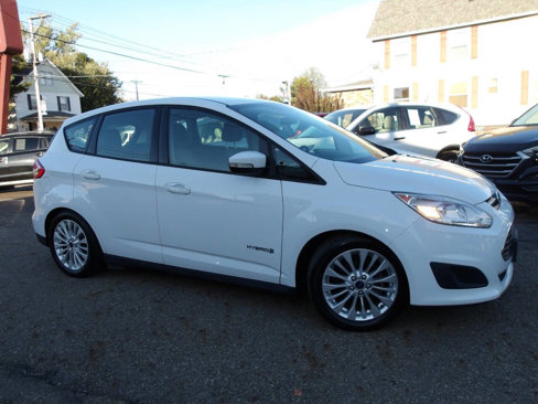 Used 2017 Ford C-MAX SE image 8