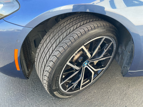 Used 2022 BMW 530e w/ M Sport Package image 20