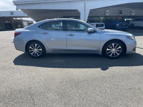 Used 2017 Acura TLX w/ Technology Package image 4