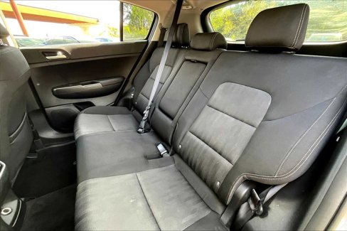 Used 2017 Kia Sportage LX image 18