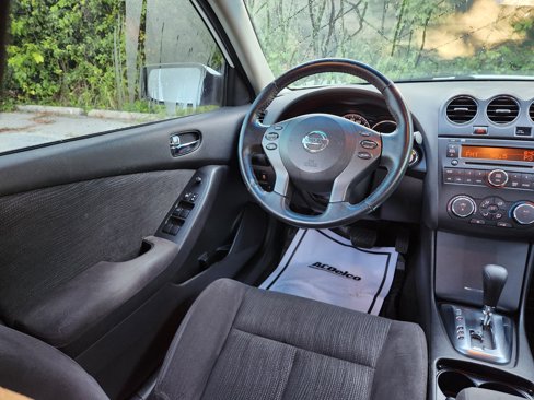 Used 2011 Nissan Altima 2.5 S w/ Special Edition Pkg image 21