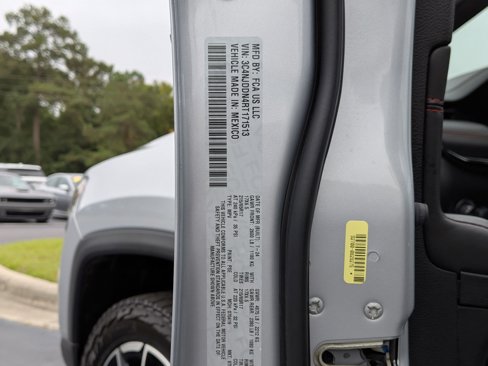 Used 2024 Jeep Compass Trailhawk image 33