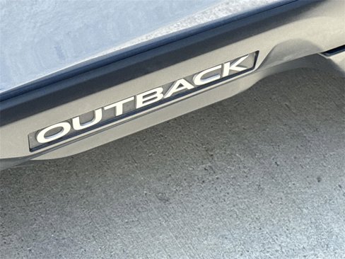 Used 2022 Subaru Outback Premium image 29
