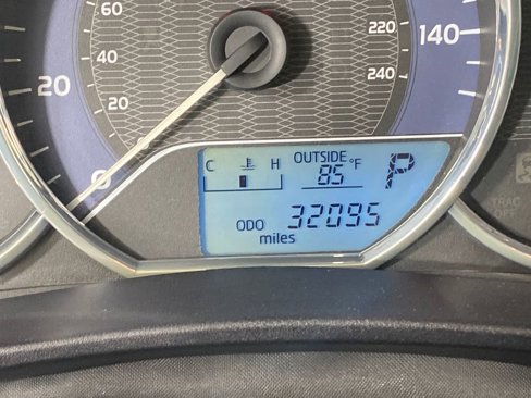Used 2015 Toyota Corolla L image 20