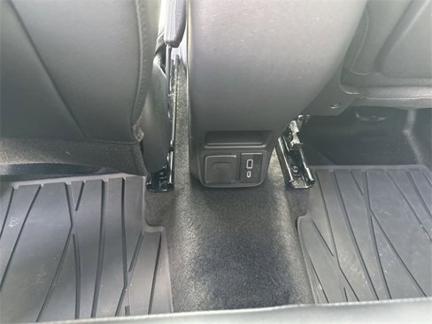 Used 2022 Buick Encore GX Essence w/ Advanced Technology Package image 22