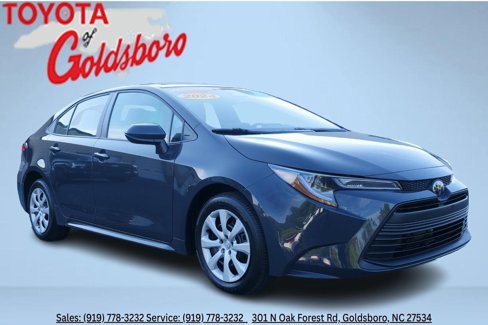 Used 2024 Toyota Corolla LE image 1