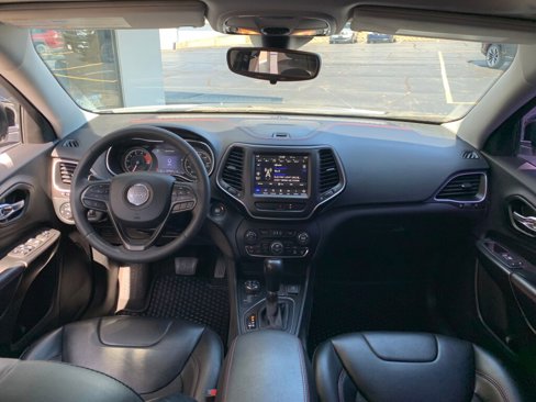 Used 2022 Jeep Cherokee Trailhawk w/ Sun, Sound & Nav Group image 30