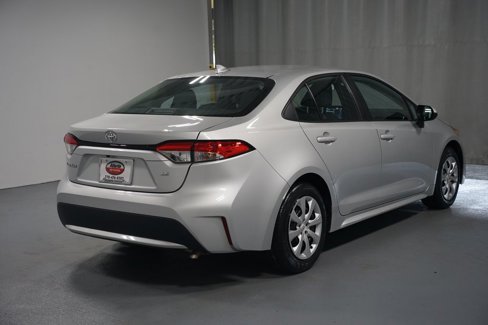 Certified 2022 Toyota Corolla LE image 8