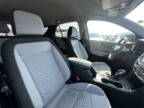 Used 2023 Chevrolet Equinox LT w/ Driver Convenience Package image 34