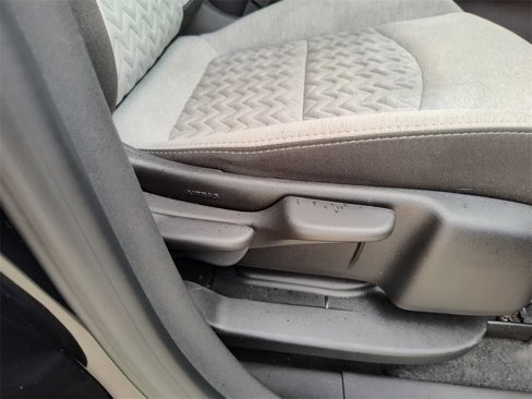 Used 2024 Chevrolet Equinox LS image 31