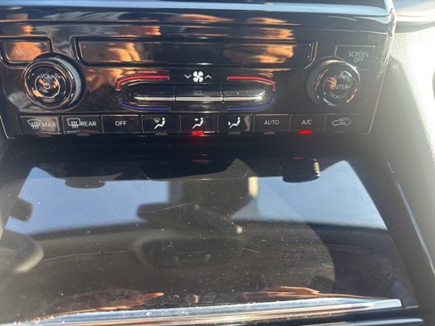 Used 2023 Jeep Grand Cherokee L Laredo image 23
