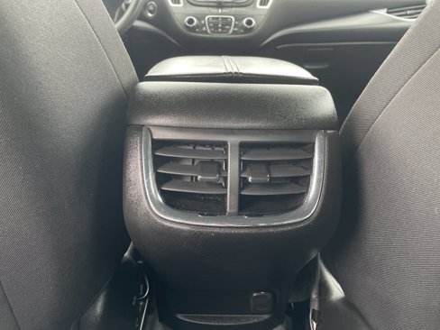 Used 2024 Chevrolet Malibu LT image 18