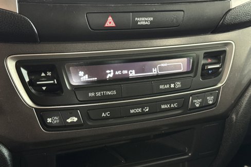 Used 2017 Honda Pilot LX image 21