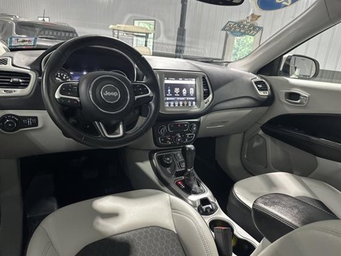 Used 2019 Jeep Compass Latitude w/ Popular Equipment Group image 20