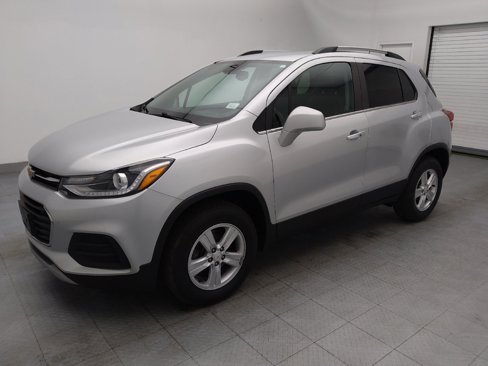 Used 2019 Chevrolet Trax LT w/ LT Convenience Package image 2