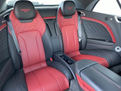 Used 2023 Bentley Continental GT Azure image 29