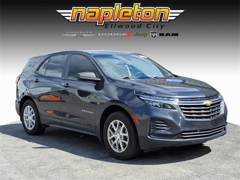 Used 2022 Chevrolet Equinox LS w/ Driver Confidence II Package image 1