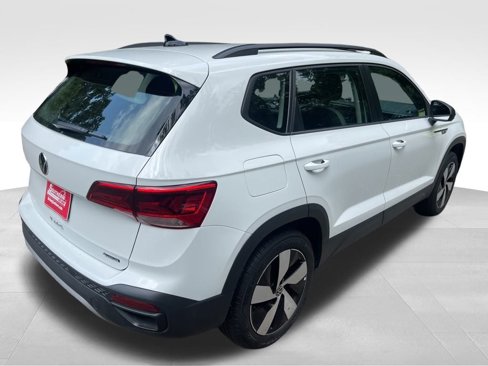 Used 2024 Volkswagen Taos S image 8